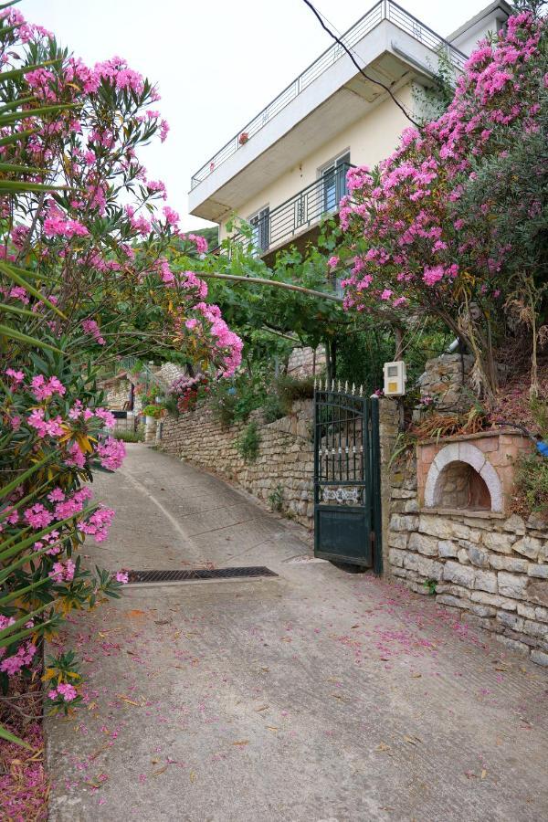 Guesthouse Panorama Nivice Sarandë Eksteriør billede