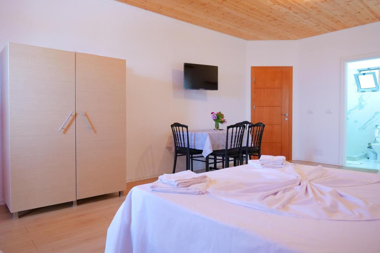 Guesthouse Panorama Nivice Sarandë Eksteriør billede